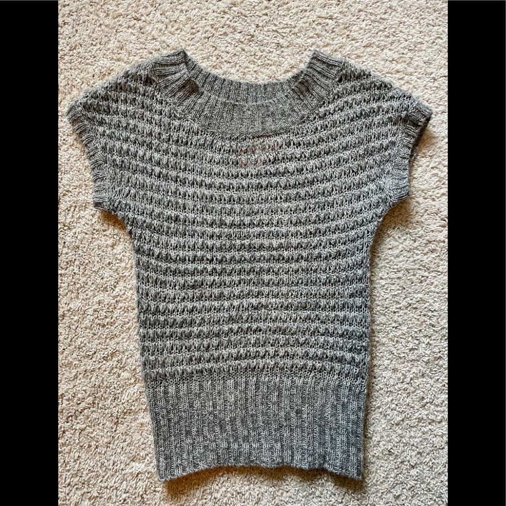 🌺Lightweight Gray Sweater🌺